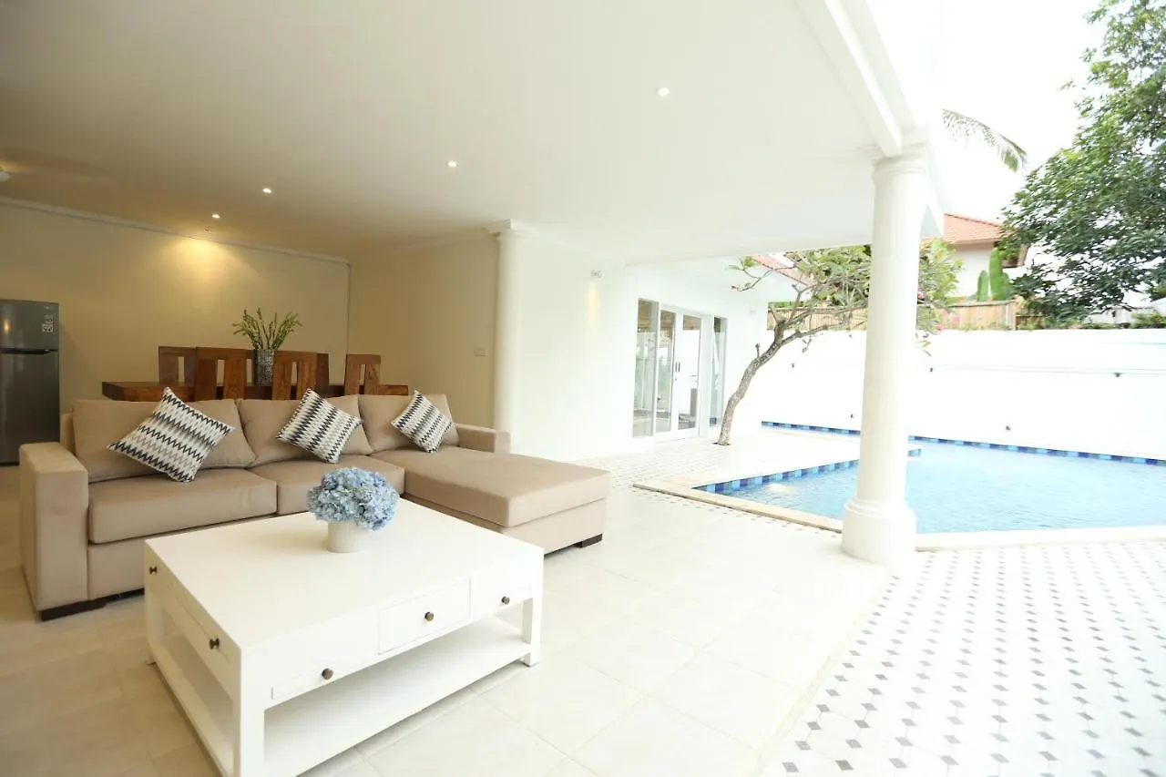 Villa Marronniers سمينياك إندونيسيا